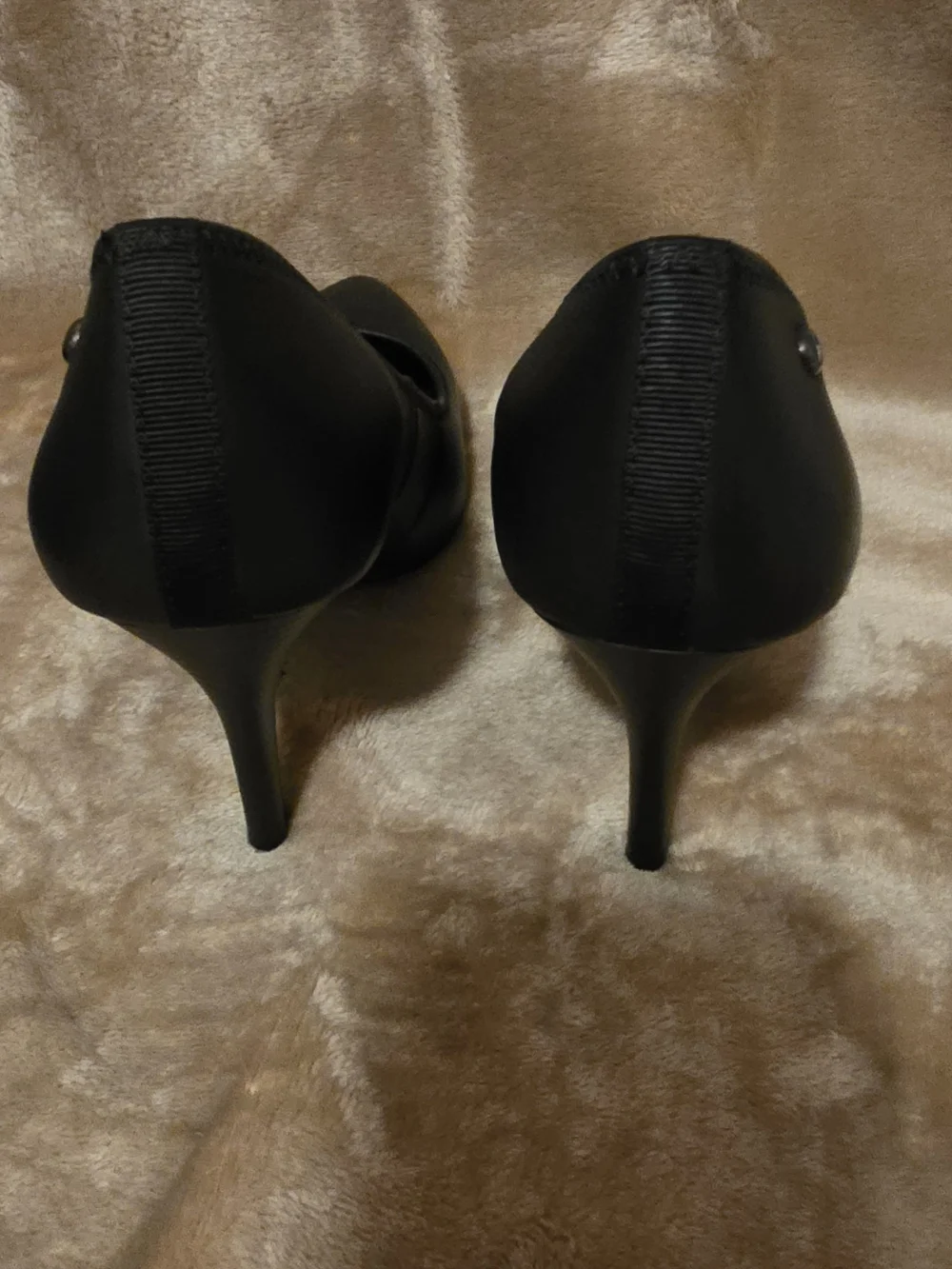 Simply Vera - Vera Wang Black Women's Pointed-Toe Heels